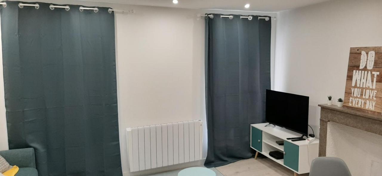Appartement Netflix Centre De Vienne Pres De Lyon Ngoại thất bức ảnh